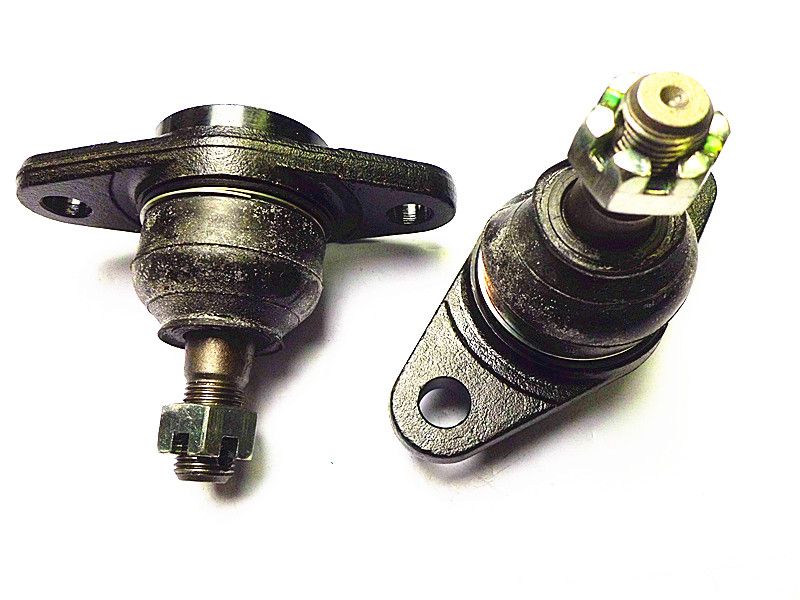 PAIR FRONT LOWER BALL JOINTS FOR TOYOTA PREVIA 19902000 ESTIMA TCR21R