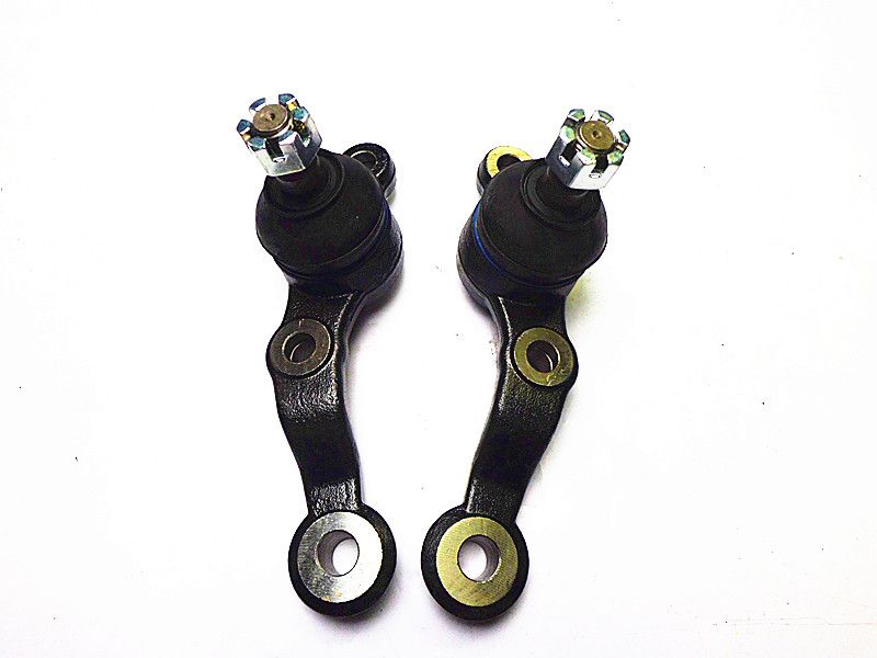 PAIR (2X) NEW FRONT LOWER BALL JOINTS FOR LEXUS IS200 IS300 19992005